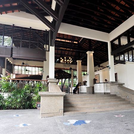 Avillion Port Dickson Hotel Kültér fotó The lobby of the hotel