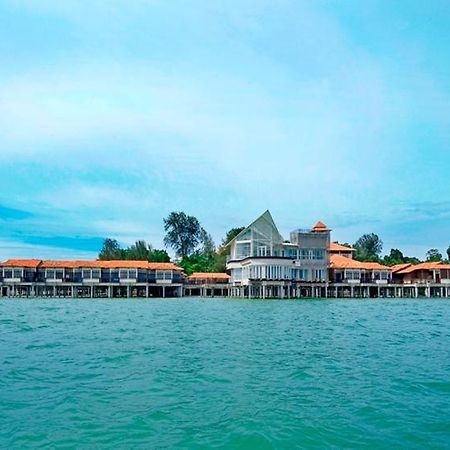 Avillion Port Dickson Hotel Kültér fotó Desaru Coast Resort