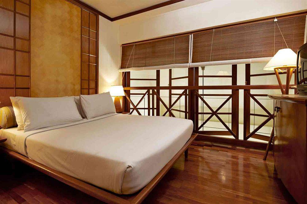 Avillion Port Dickson Hotel Kültér fotó A bedroom at the hotel