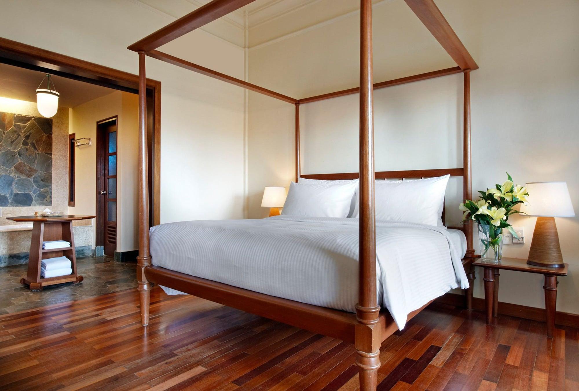 Avillion Port Dickson Hotel Kültér fotó A bedroom at the hotel