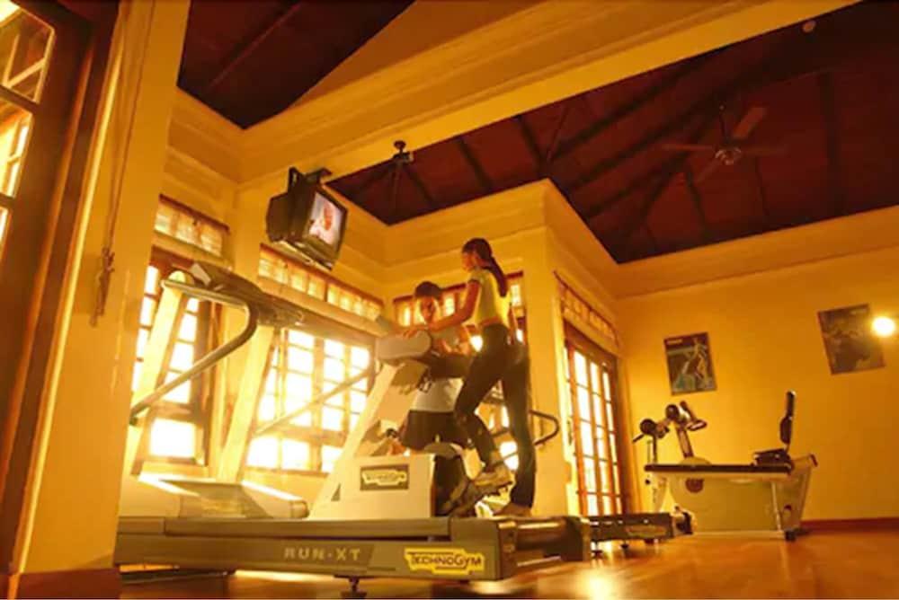 Avillion Port Dickson Hotel Kültér fotó The gym at the hotel