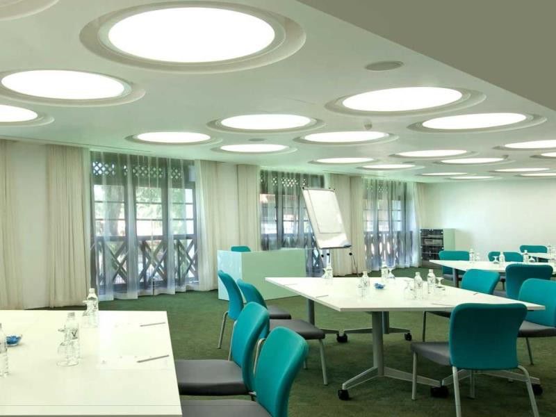 Avillion Port Dickson Hotel Kültér fotó Meeting room
