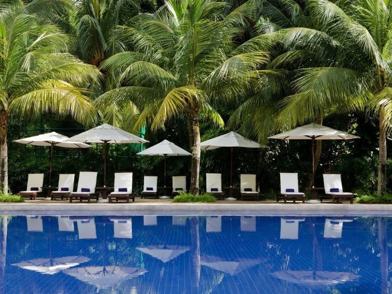 Avillion Port Dickson Hotel Kültér fotó The pool at the hotel